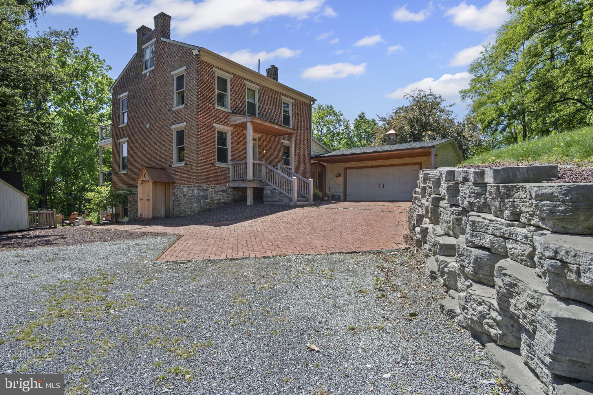 154 Calvary Church Road Wrightsville, PA 17368 - Photo 77 of 89 a brick building with a yard in front of it