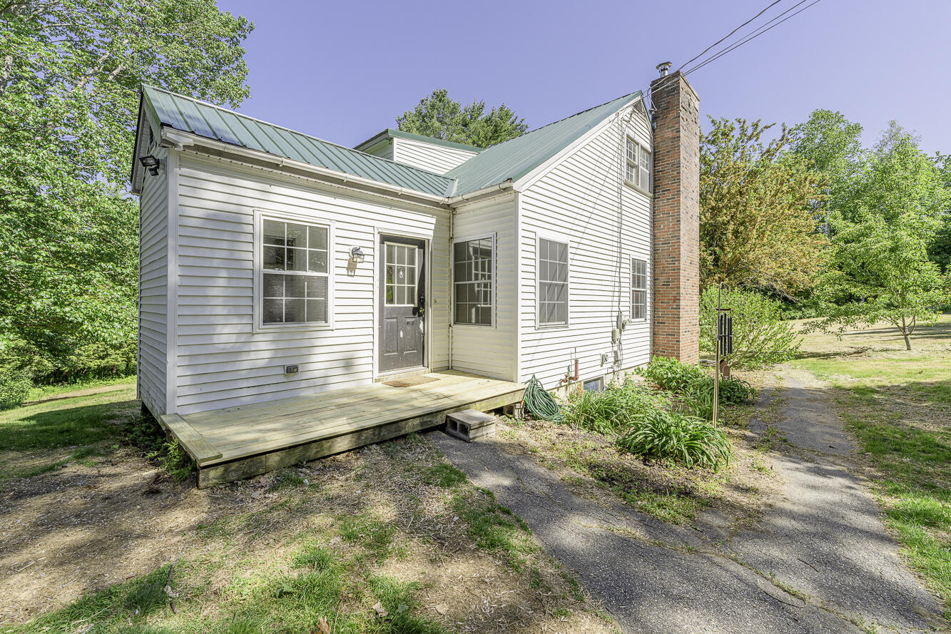 164 S Road Winthrop, ME 04364 - Photo 5 of 43 164 south rd-59