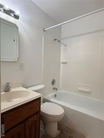 $179,900 | 1577 Boardwalk Avenue, Florissant, MO 63031