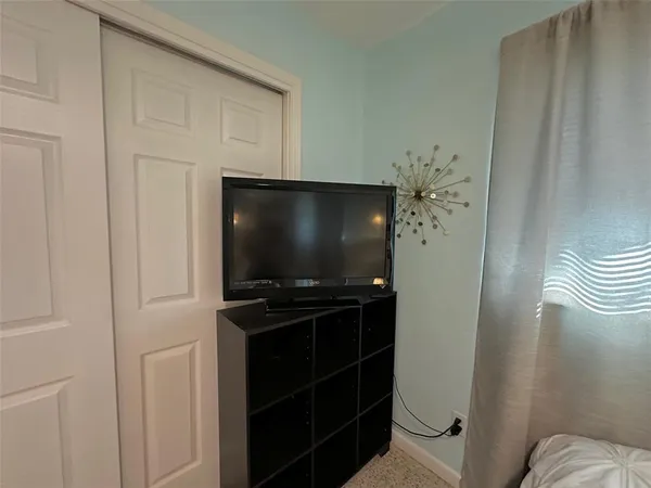 $2,700 | 3605 Iroquois Avenue, Sarasota, FL 34234