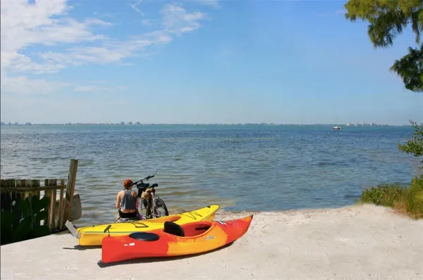 $2,950 | 3605 Iroquois Avenue, Sarasota, FL 34234