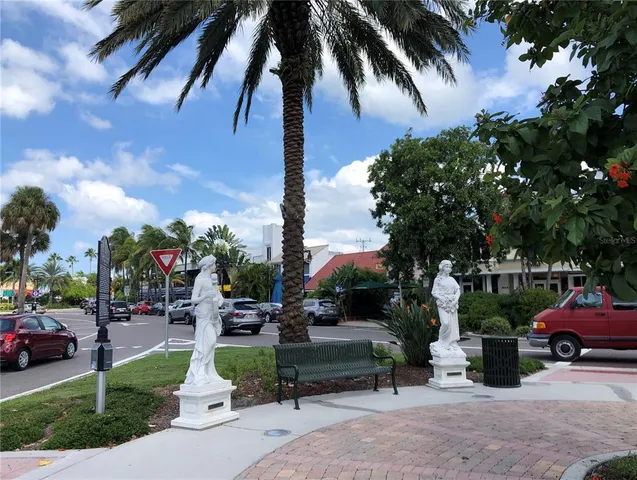 $2,650 | 3605 Iroquois Avenue, Sarasota, FL 34234