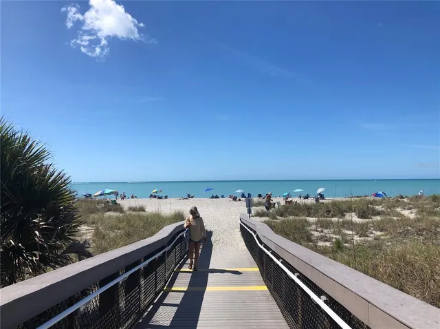 $2,650 | 3605 Iroquois Avenue, Sarasota, FL 34234