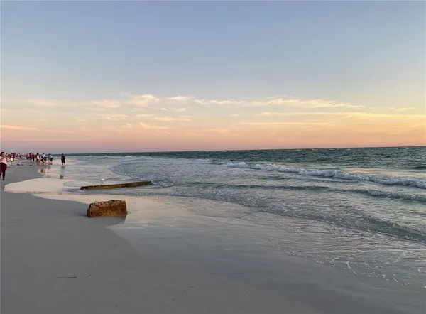 $2,950 | 3605 Iroquois Avenue, Sarasota, FL 34234