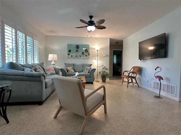 $2,700 | 3605 Iroquois Avenue, Sarasota, FL 34234