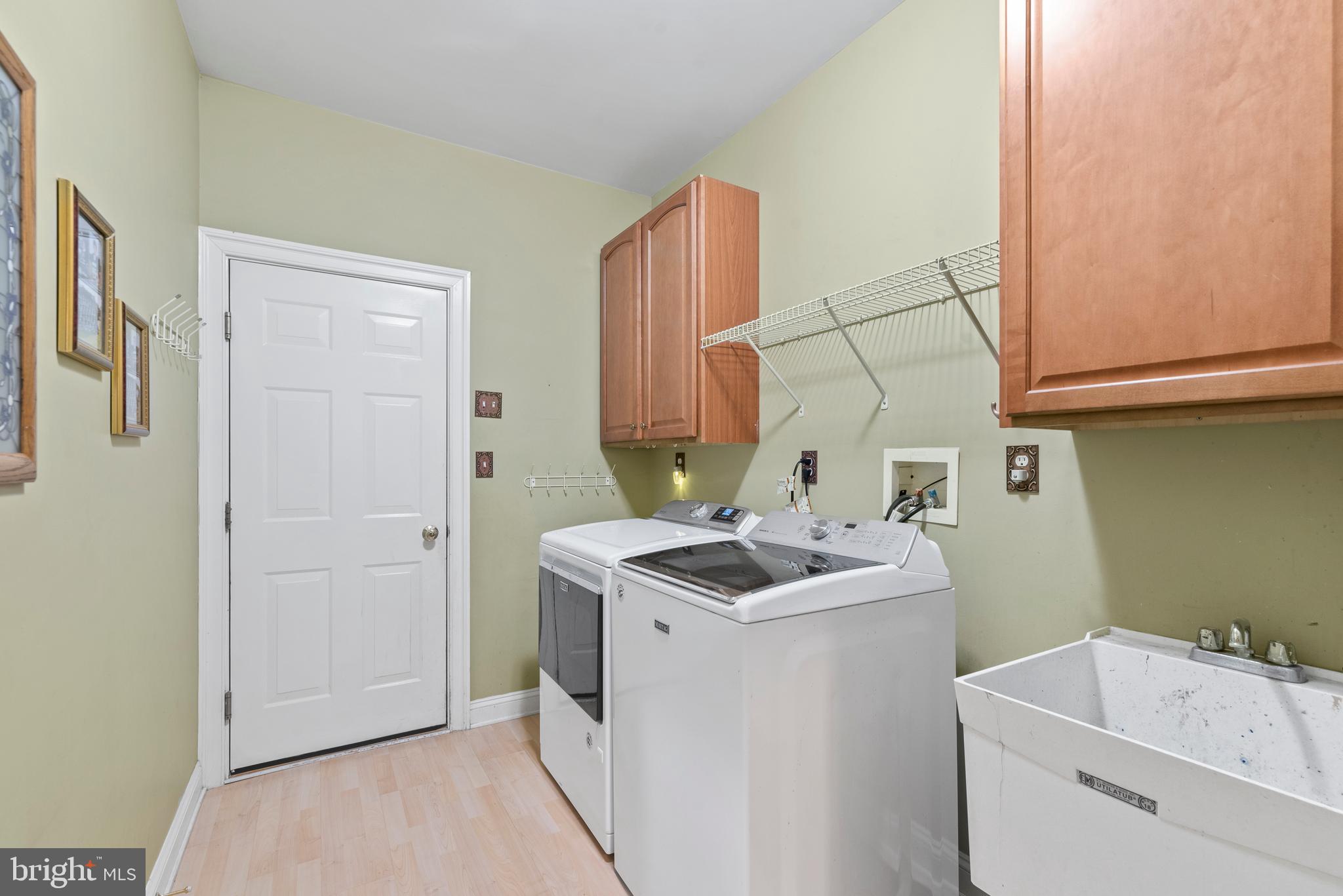 22 Beverly Road Perkasie, PA 18944 - Photo 18 of 38 Extended Laundry room