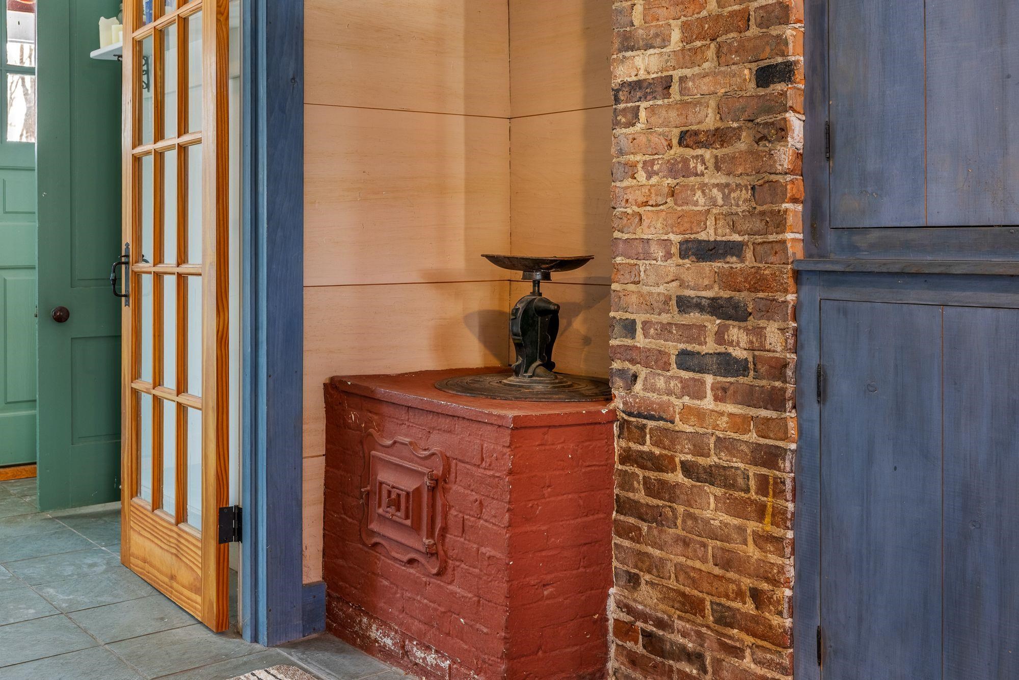 68 Doe Lane Newbury, VT 05051 - Photo 4 of 60