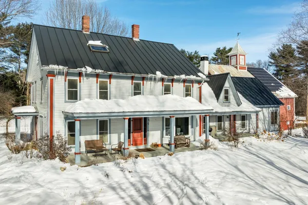 $630,000 | 68 Doe Lane, Newbury, VT 05051