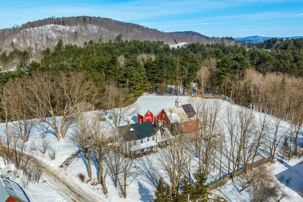 $630,000 | 68 Doe Lane, Newbury, VT 05051