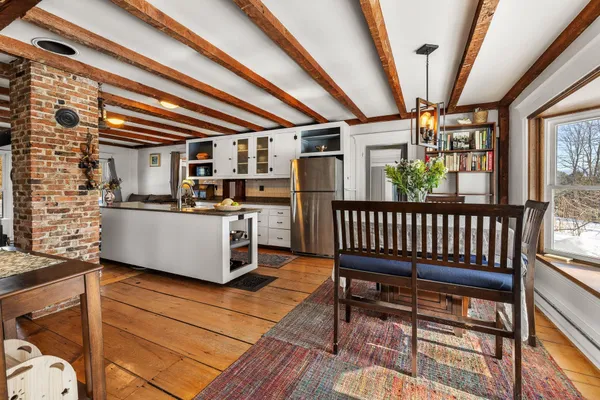 $630,000 | 68 Doe Lane, Newbury, VT 05051