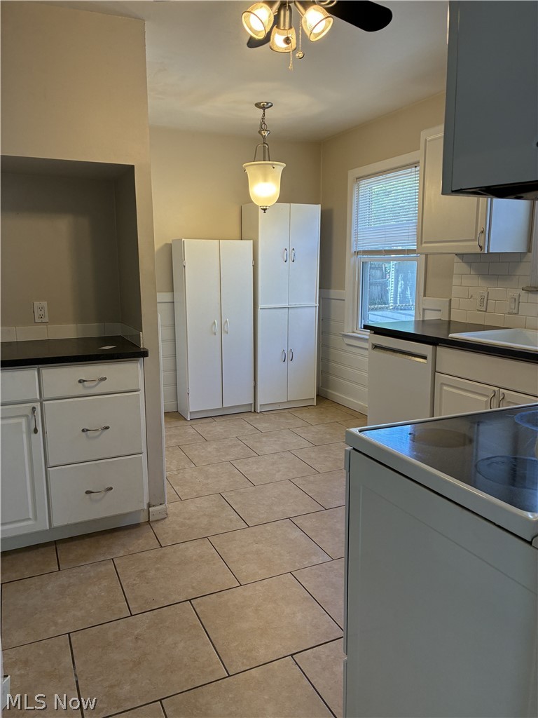 4049 Bushnell Road University Heights, OH 44121 - Photo 3 of 9