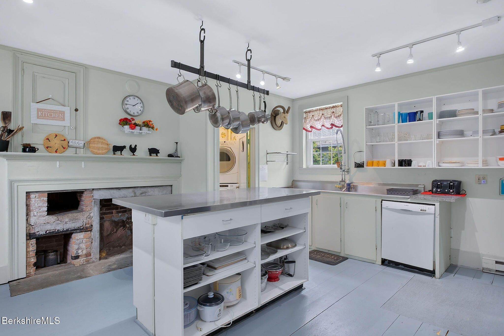 3 Lake Buel Road Great Barrington, MA 01230 - Photo 16 of 55 Kitchen