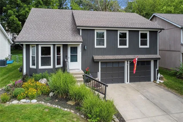 $317,000 | 1412 Northwest 63rd Terrace, Kansas City, MO 64118