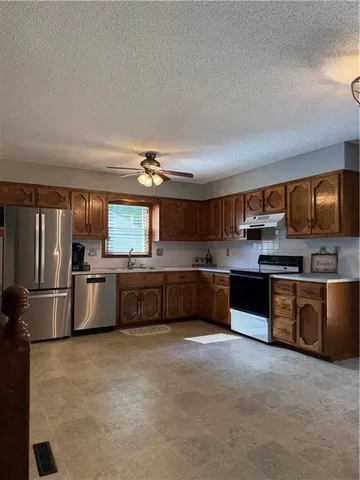 $317,000 | 1412 Northwest 63rd Terrace, Kansas City, MO 64118