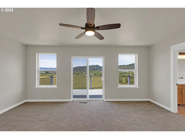 $430,000 | 845 Forest Heights Street, Sutherlin, OR 97479