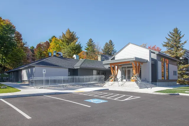 $699,000 | 4 L Trailside Village Way, Unit H34, West Dover, VT 05356