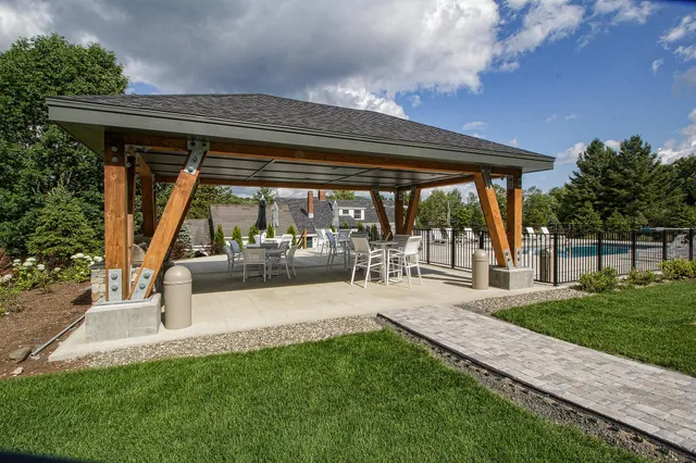 $699,000 | 4 L Trailside Village Way, Unit H34, West Dover, VT 05356