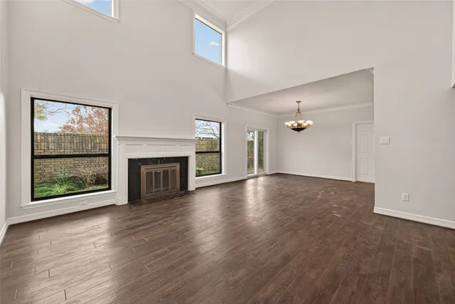 $3,995 | 16 Town Oaks Place, Bellaire, TX 77401