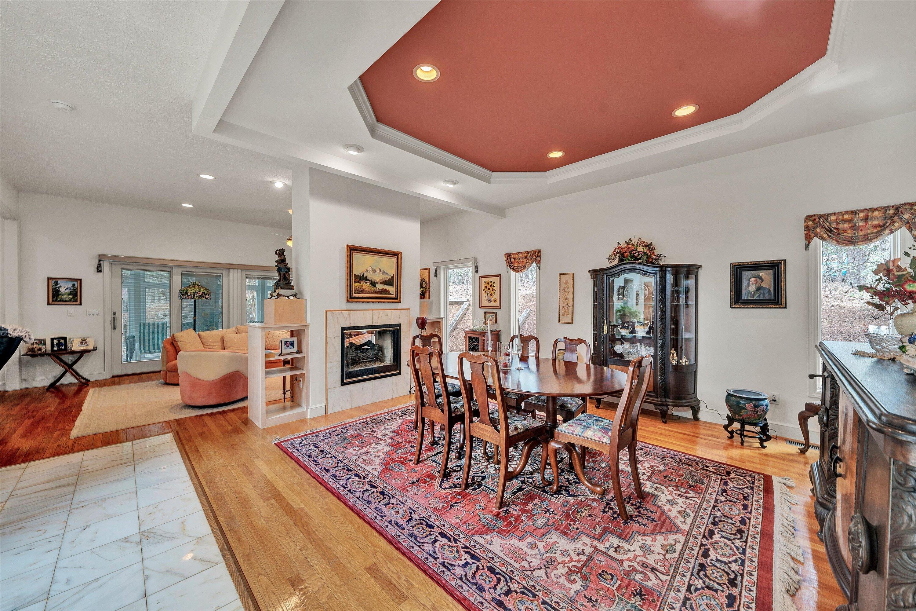 1280 Longview Road Roanoke, VA 24018 - Photo 7 of 51 07-DSC00094