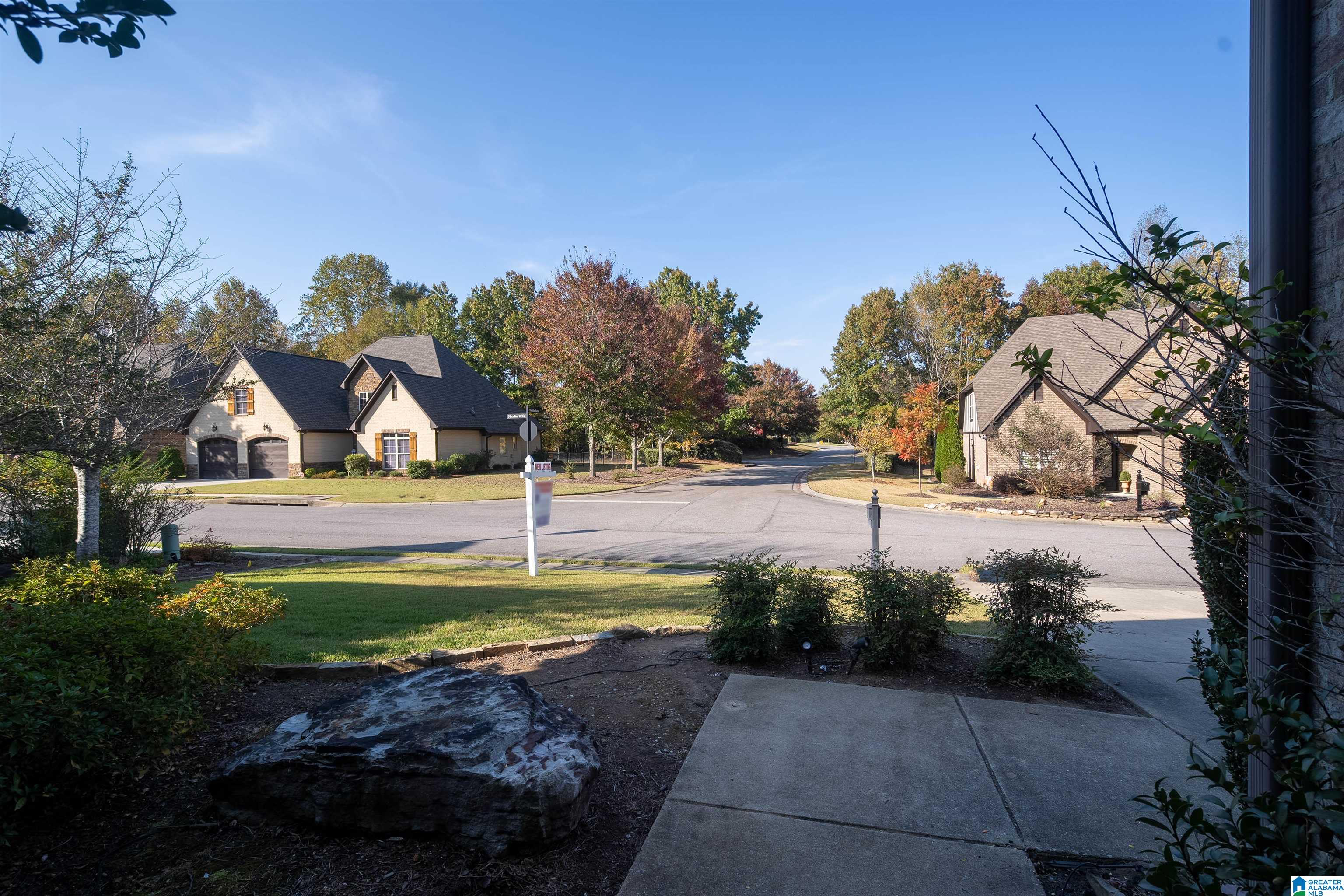313 Macallan Drive Pelham, AL 35124 - Photo 7 of 57