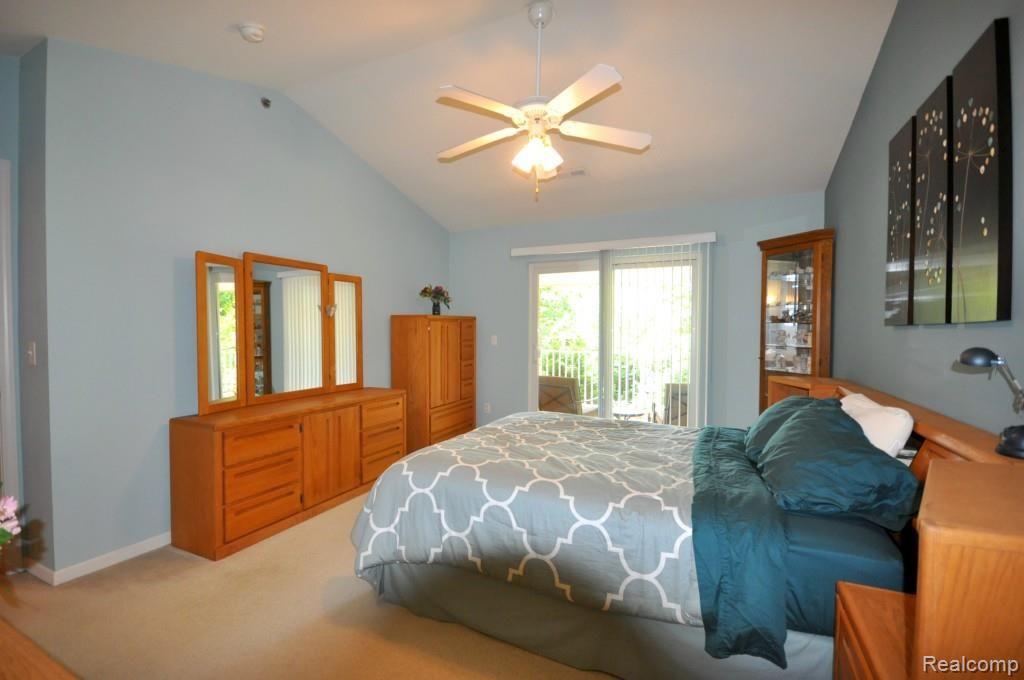 1647 Deepwood Circle Rochester, MI 48307 - Photo 13 of 26 DSC_0361.jpg