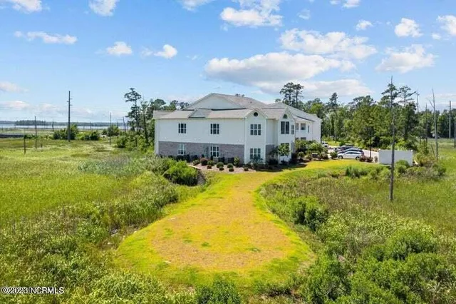 $1,850 | 4203 River Road, Unit 201, Wilmington, NC 28412