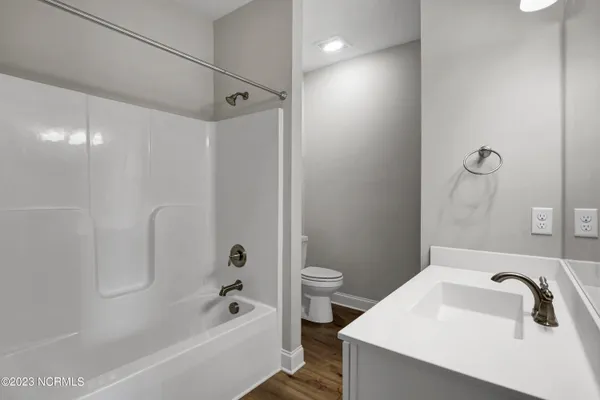 $1,850 | 4203 River Road, Unit 201, Wilmington, NC 28412