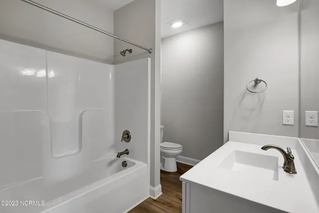 $1,850 | 4203 River Road, Unit 201, Wilmington, NC 28412