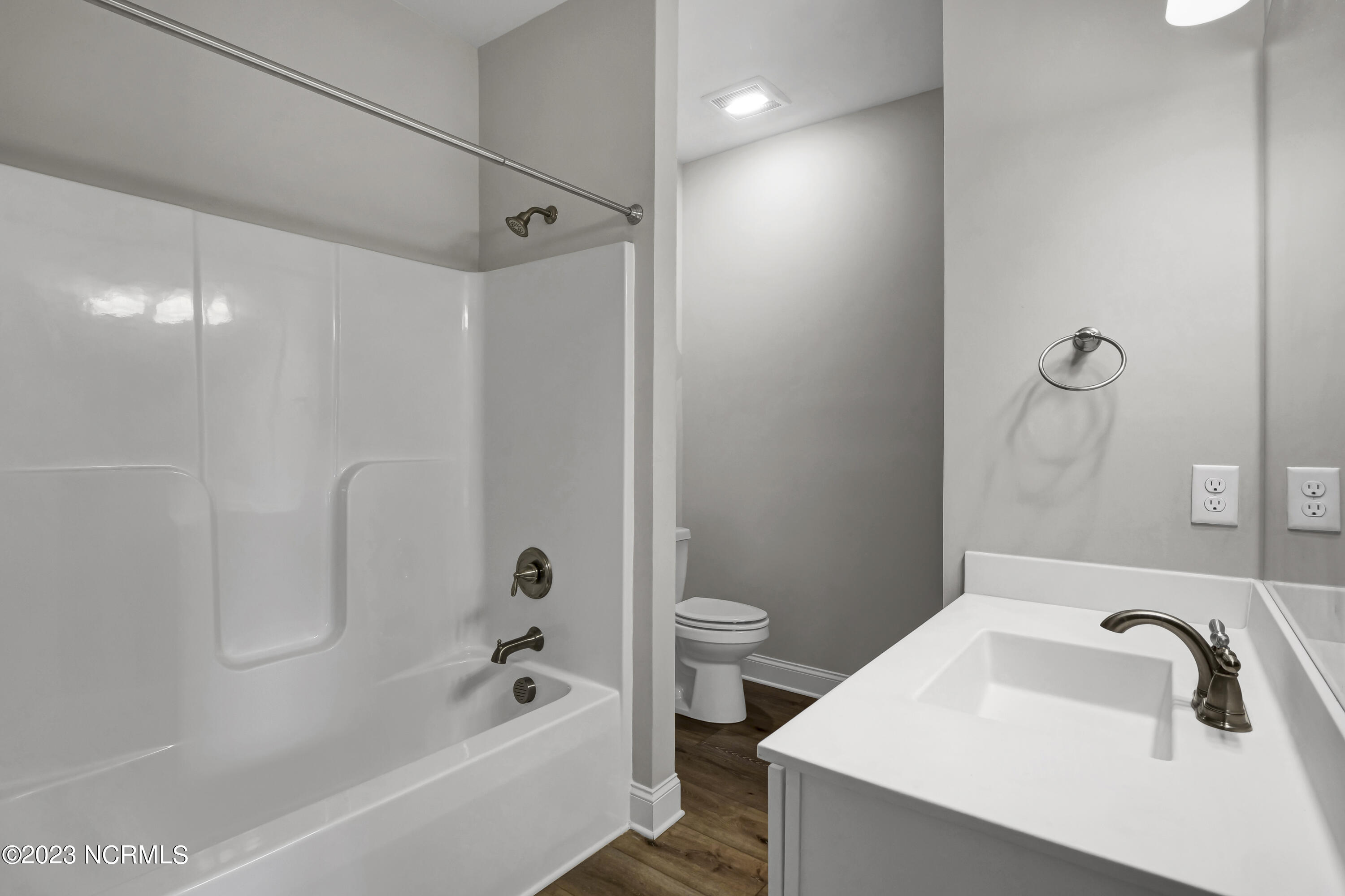 4203 River Road, Unit 201 Wilmington, NC 28412 - Photo 12 of 29 P4477440