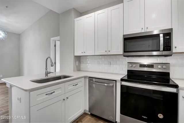 $1,850 | 4203 River Road, Unit 201, Wilmington, NC 28412