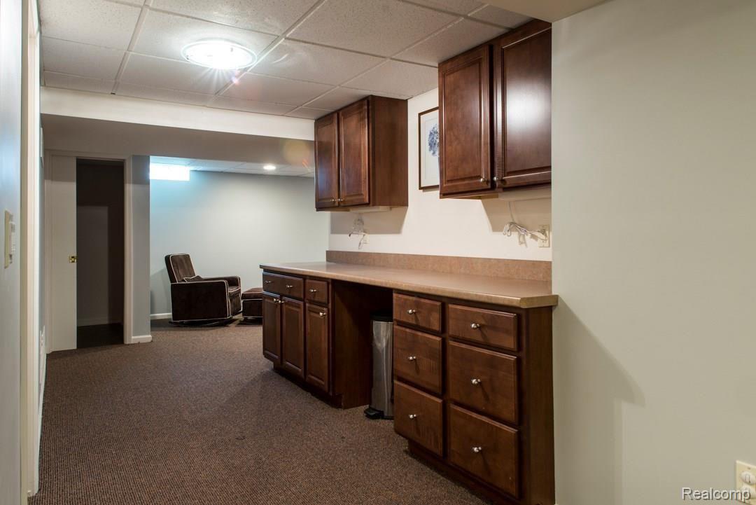 1634 Hillside Lane Rochester, MI 48307 - Photo 54 of 61 Vogel Hillside Lane-54.jpg
