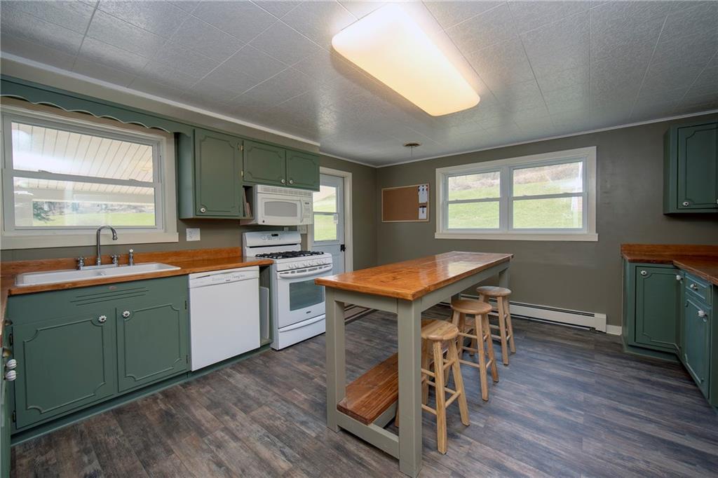 957 Mountain View Road Penn Run, PA 15765 - Photo 13 of 25