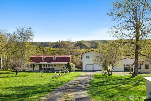 $699,000 | 11661 Highway 10, Ellensburg, WA 98926