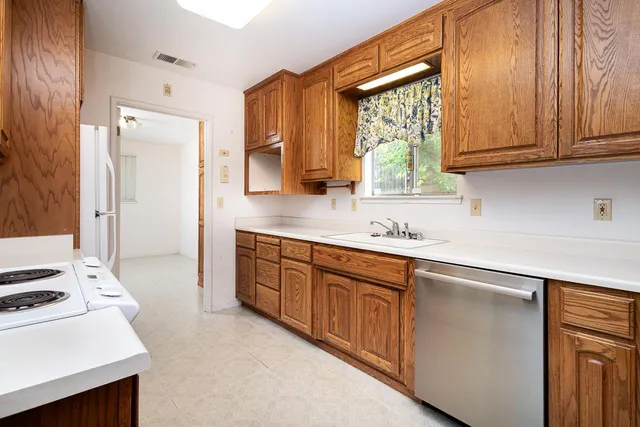 $439,000 | 8643 Pershing Avenue, Fair Oaks, CA 95628