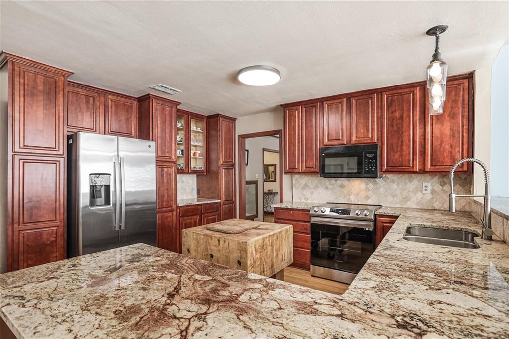 136 Rue Royal Slidell, LA 70461 - Photo 10 of 29