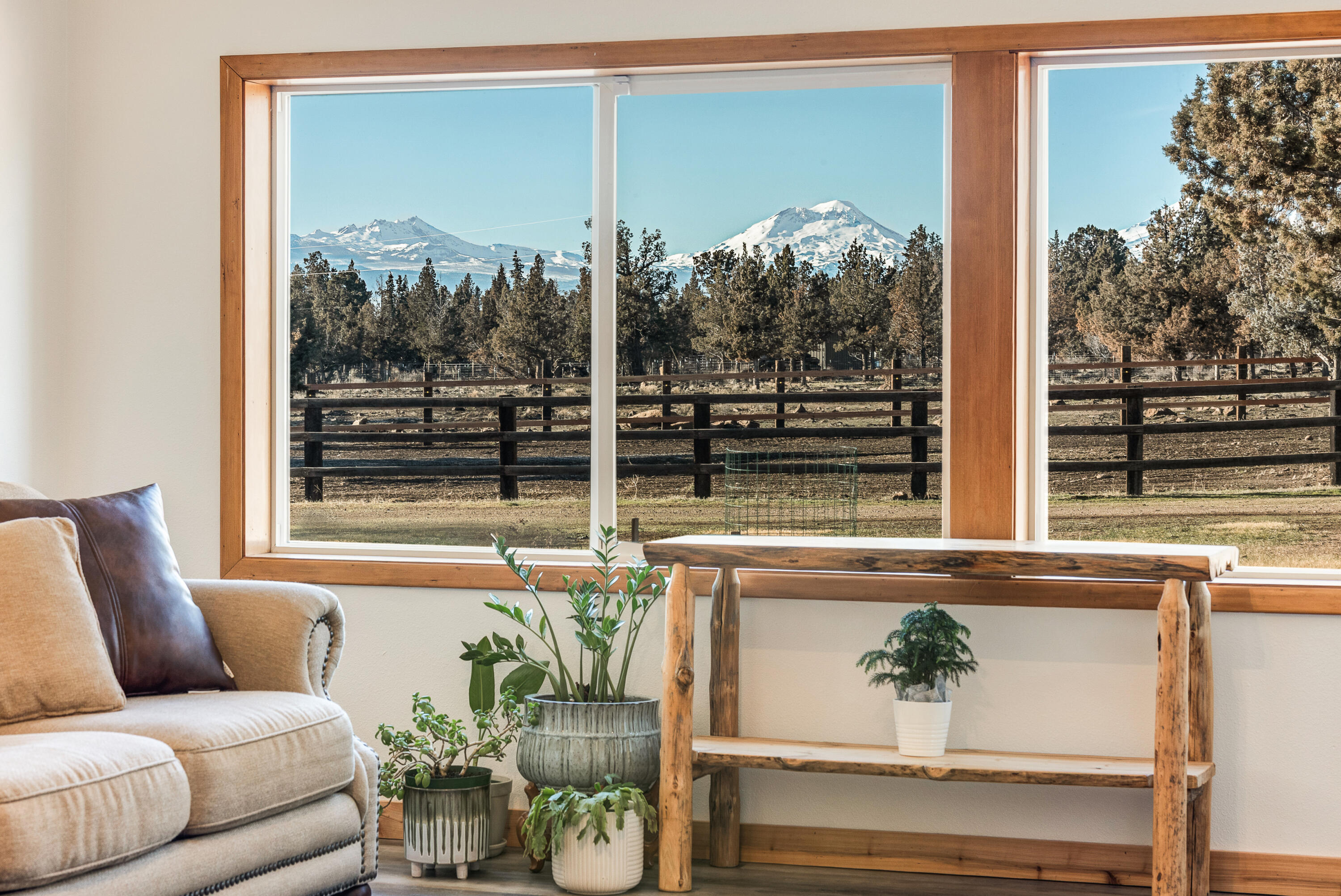 69975 Holmes Road Sisters, OR 97759 - Photo 8 of 32 8