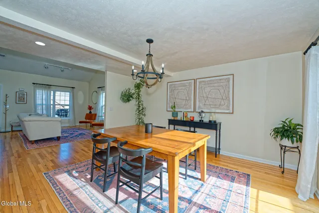 $320,800 | 1 Tracey Court, Troy, NY 12180