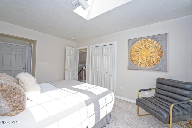 $320,800 | 1 Tracey Court, Troy, NY 12180