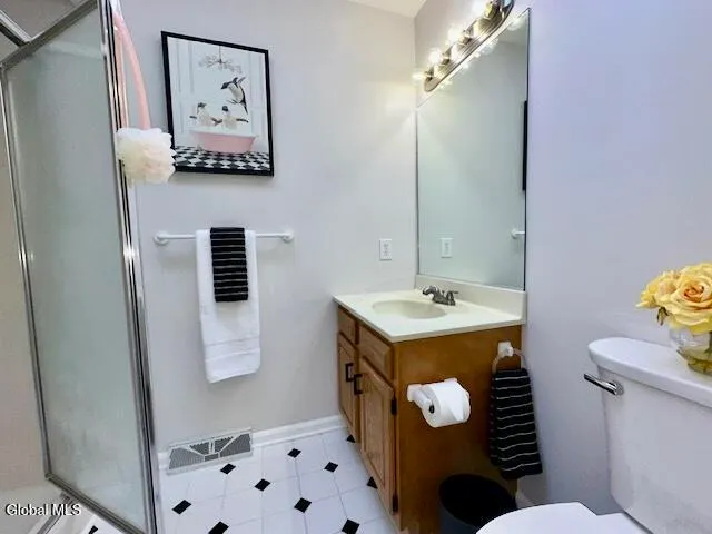 $320,800 | 1 Tracey Court, Troy, NY 12180