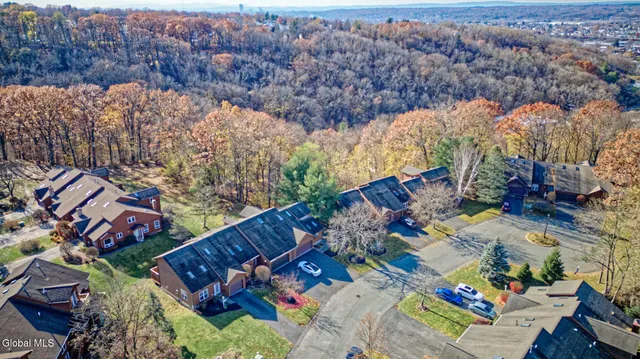 $320,800 | 1 Tracey Court, Troy, NY 12180