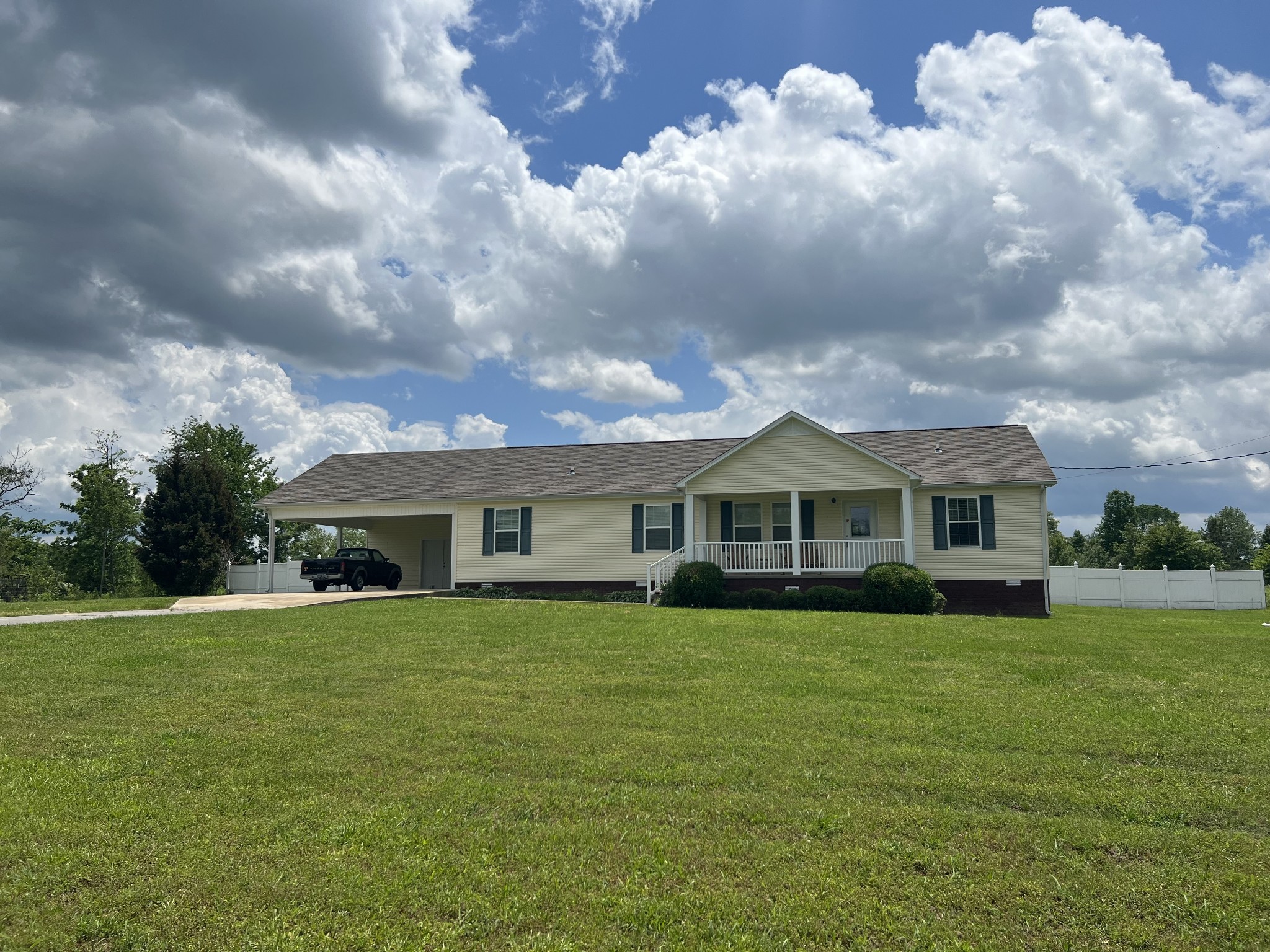 79 Moore Road Summertown, TN 38483 - Photo 3 of 38 Gallery Image 3
