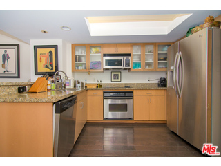 13700 Marina Pointe Drive, Unit 409 Marina del Rey, CA 90292 - Photo 2 of 34
