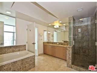 13700 Marina Pointe Drive, Unit 409 Marina del Rey, CA 90292 - Photo 12 of 34