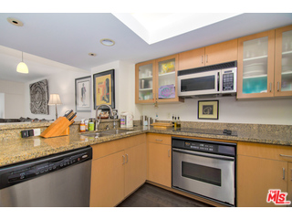 13700 Marina Pointe Drive, Unit 409 Marina del Rey, CA 90292 - Photo 4 of 34