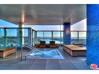 13700 Marina Pointe Drive, Unit 409 Marina del Rey, CA 90292 - Photo 31 of 34
