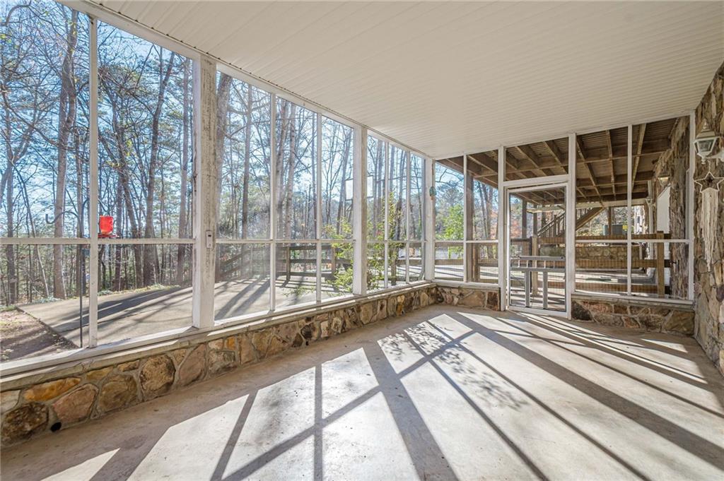 34 Johnston Row Northwest Cartersville, GA 30121 - Photo 23 of 95 a view of a room with wooden floor and windows