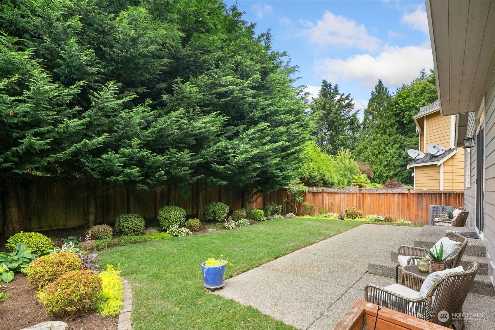 1731 Kitsap Place Northeast Renton, WA 98059 - Photo 12 of 40 Gallery Image 12
