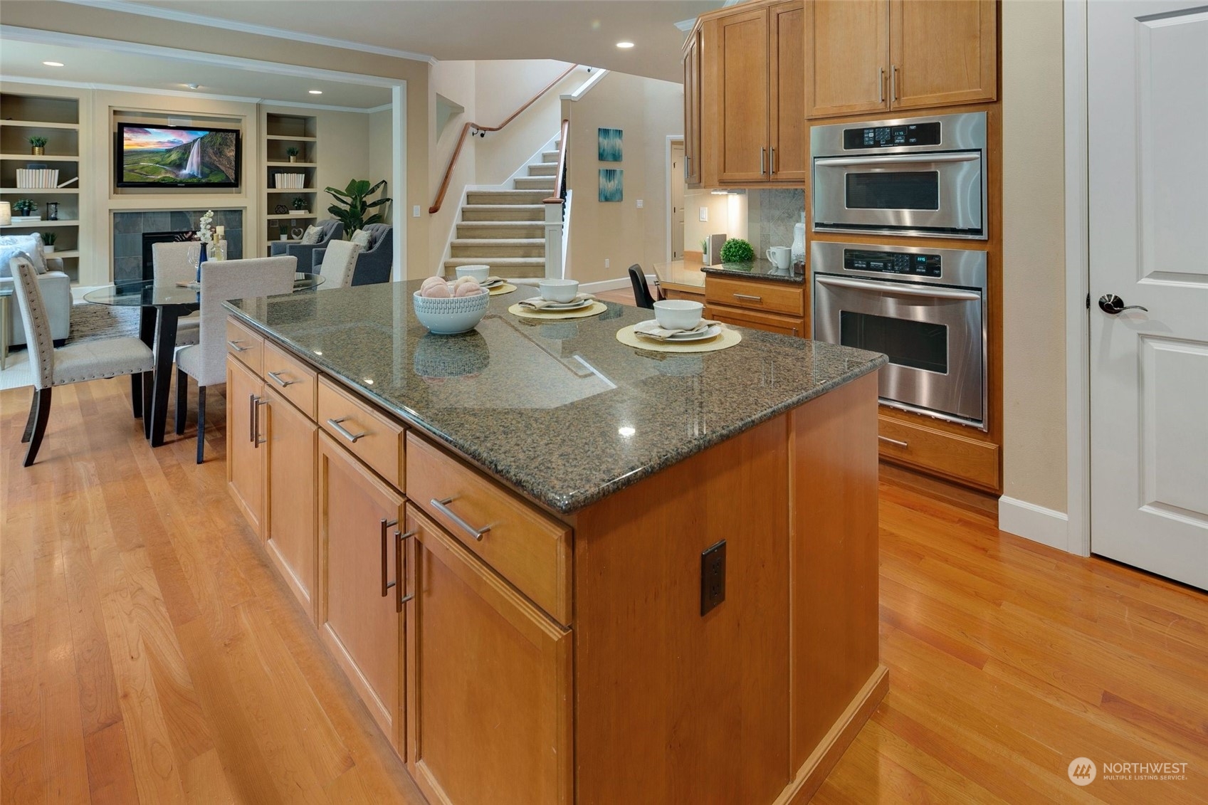 1731 Kitsap Place Northeast Renton, WA 98059 - Photo 9 of 40 Gallery Image 9