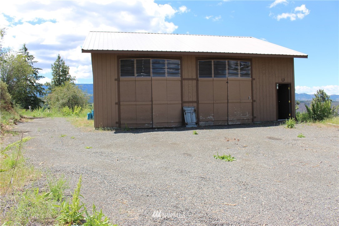 5556 Big Springs Ranch Road Wenatchee, WA 98801 - Photo 12 of 13 Gallery Image 12