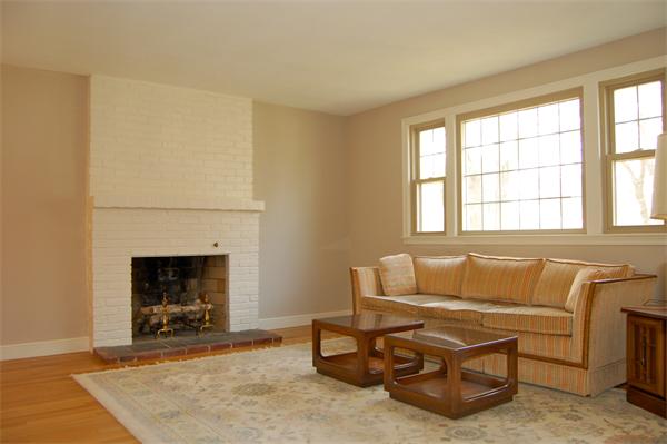 6 Winch Park Road Framingham, MA 01701 - Photo 5 of 13 Gallery Image 5
